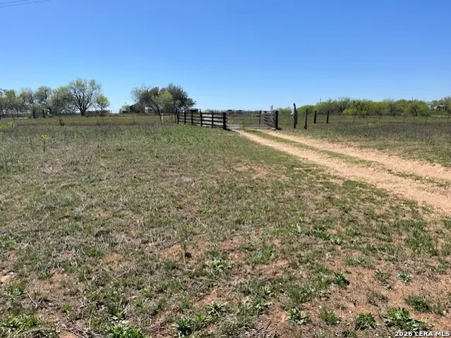 6611 Fm 1681, Stockdale, TX 78160 - #1