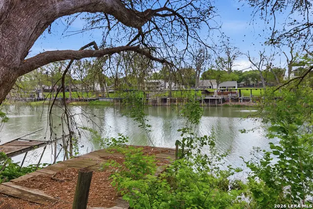 842 Burkett, Seguin, TX 78155 - #2