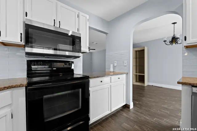 12811 Huntsman Lake Dr, San Antonio, TX 78249 - #3