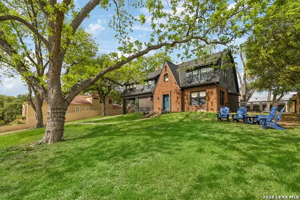 110 Henderson St, Alamo Heights, TX 78209