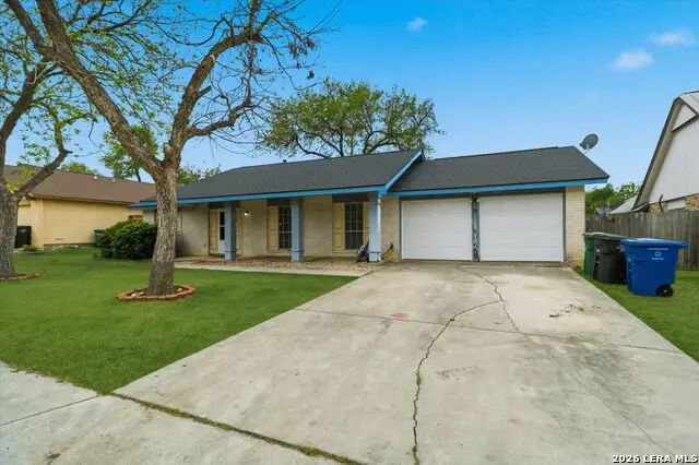 5818 Burgoyne St, San Antonio, TX 78233 - #3