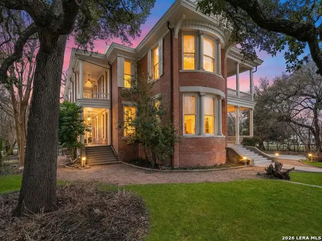 372 Magazine Ave, New Braunfels, TX 78130 - #1