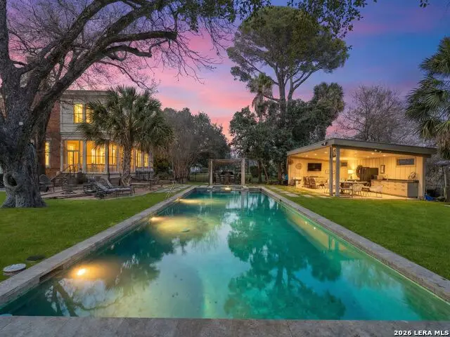 372 Magazine Ave, New Braunfels, TX 78130 - #2