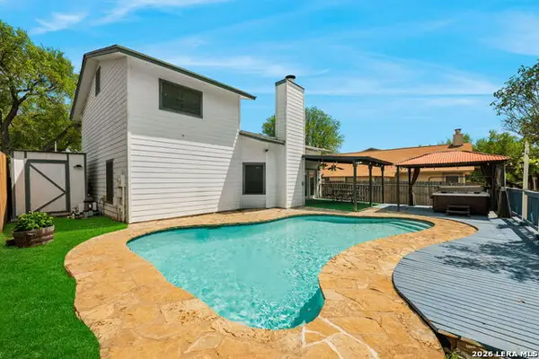 17041 Vista Bluff Dr, San Antonio, TX 78247