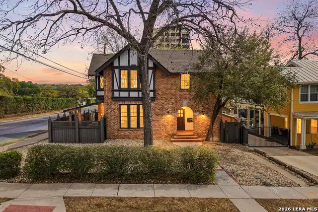 162 Davis Ct, San Antonio, TX 78209 - #3