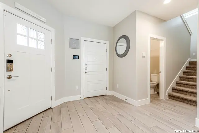 1426 E Sandalwood Ln, San Antonio, TX 78209 - #3