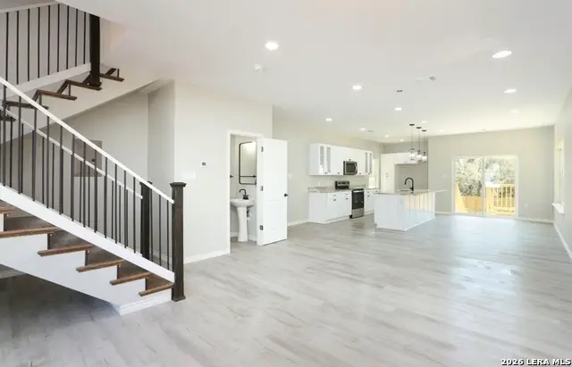 650 Canyon Circle, Canyon Lake, TX 78133 - #2