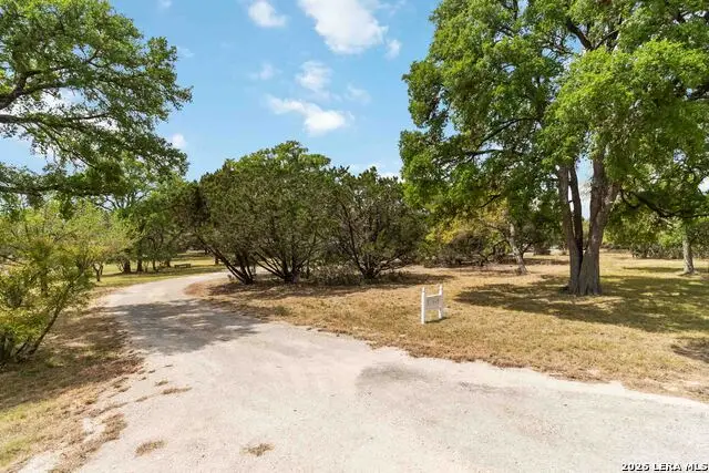 31949 Oak Ridge Pkwy, Bulverde, TX 78163 - #1