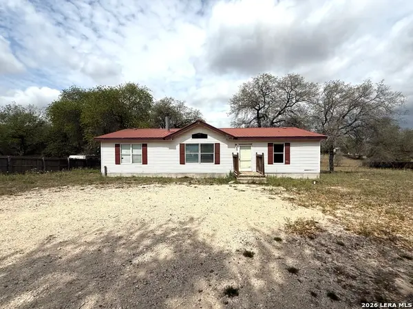 22819 Grand, Elmendorf, TX 78112