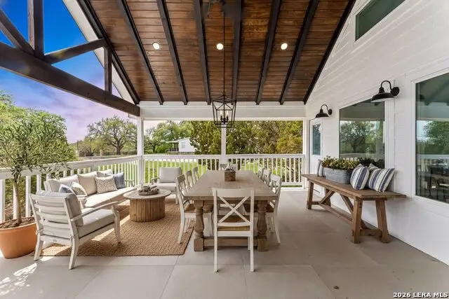 1090 Arcadia Dr, Canyon Lake, TX 78133 - #3