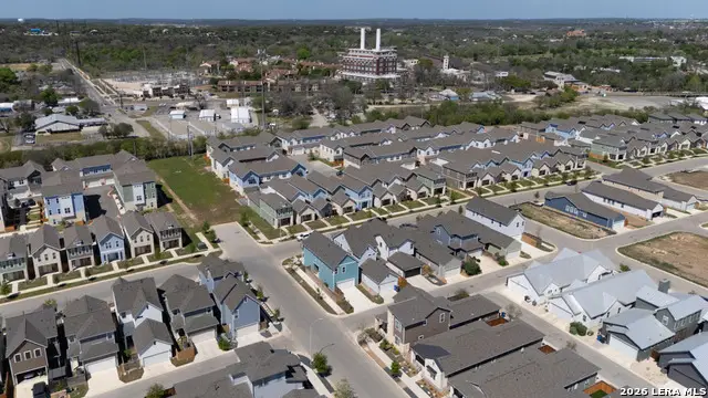 795 N Academy, New Braunfels, TX 78130 - #3