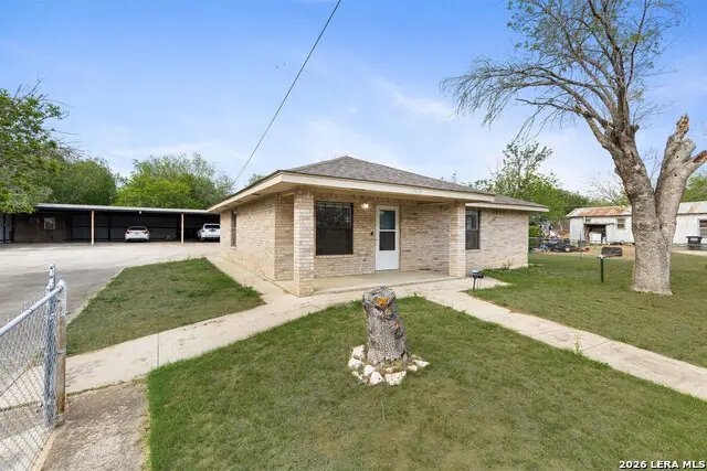 762 Avenue F, Poteet, TX 78065 - #3