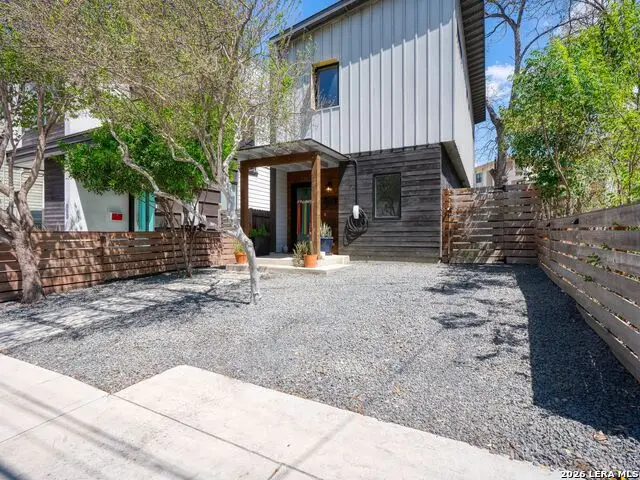 325 Lavaca St, San Antonio, TX 78210 - #2