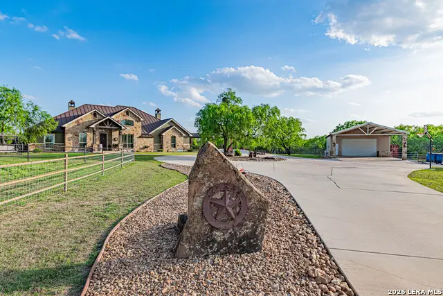 819 County Road 356, La Vernia, TX 78121 - #3