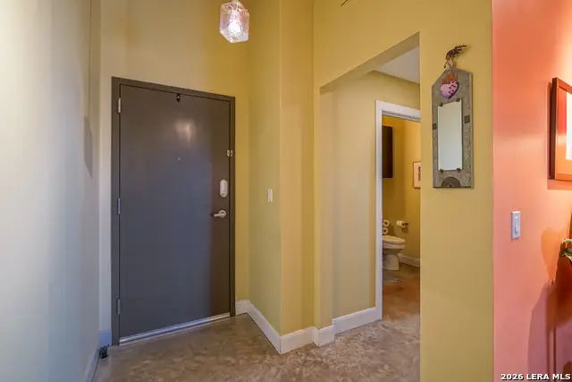 831 S Flores #3202, San Antonio, TX 78204 - #3