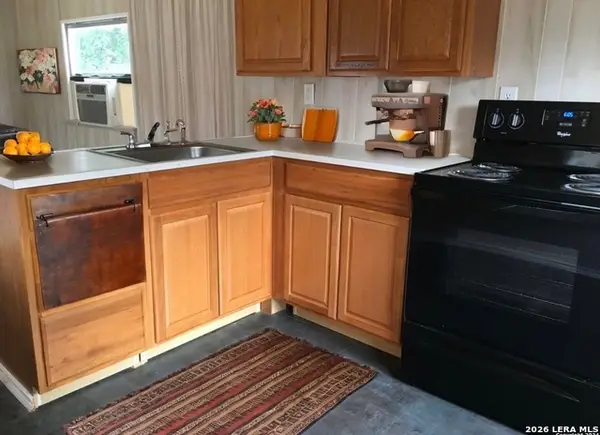 6577 Cedar Lane, San Antonio, TX 78257