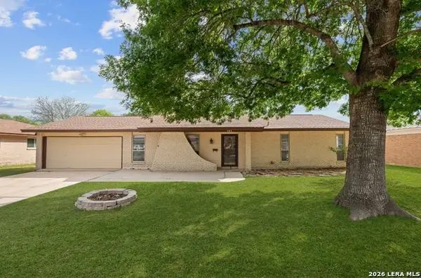 161 Cloverleaf Drive, Schertz, TX 78154