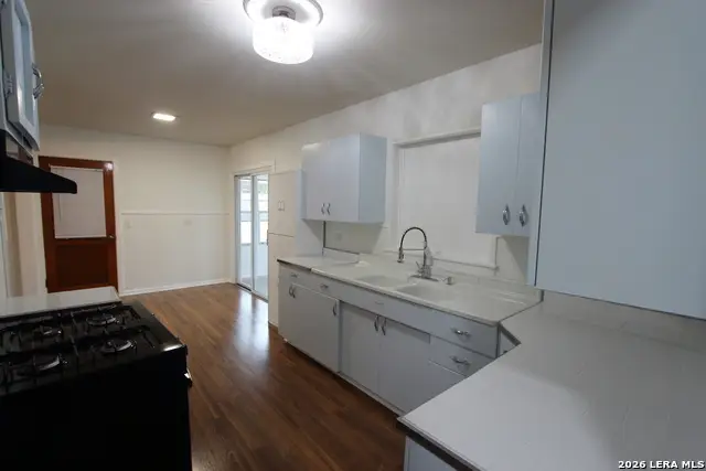 511 Adrian, San Antonio, TX 78213 - #3