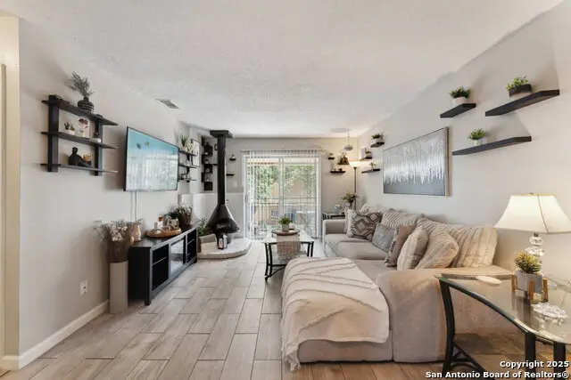 923 Vance Jackson #1104, San Antonio, TX 78201 - #1