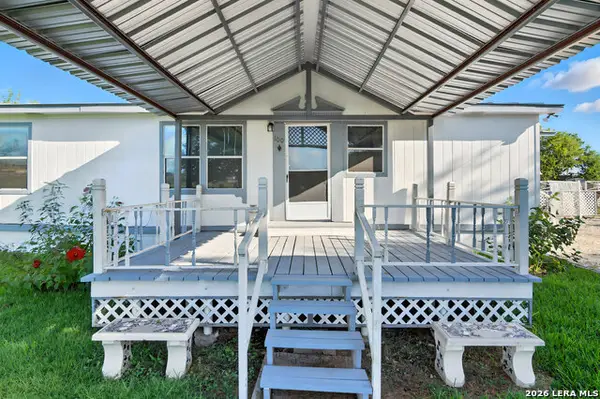 100 Park Meadow, Cibolo, TX 78108