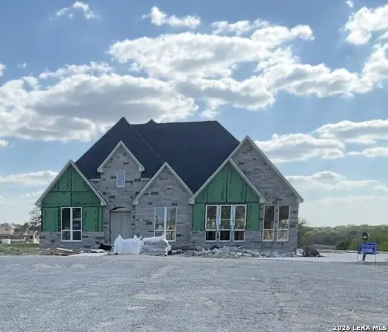 121 N. Abrego Crossing, Floresville, TX 78114 - #2