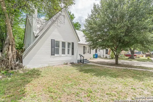 1913 Santa Anna, San Antonio, TX 78201 - #2