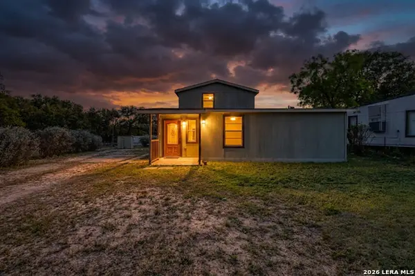 181 N Oak, Camp Wood, TX 78833