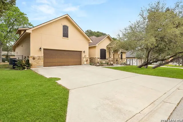 820 Mission Hills, New Braunfels, TX 78130 - #2