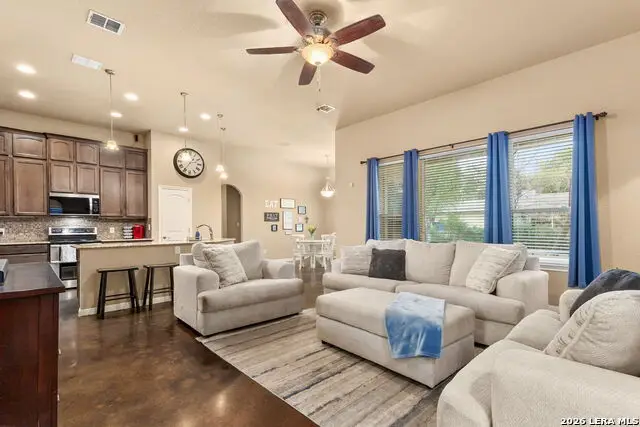 820 Mission Hills, New Braunfels, TX 78130 - #3