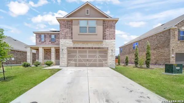 350 Colonial Blf, Universal City, TX 78148
