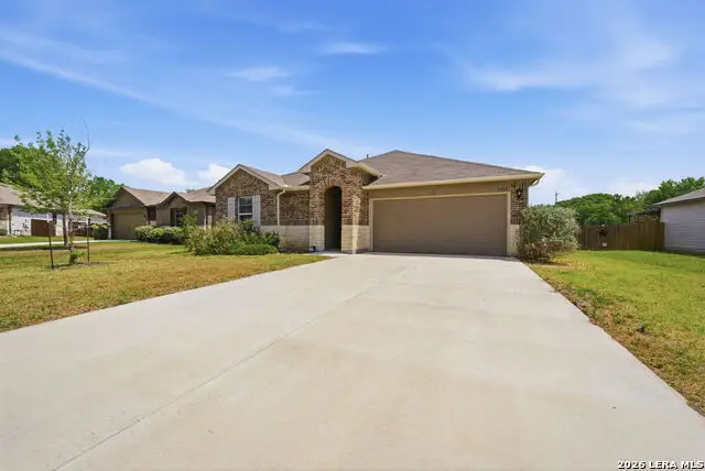 1325 Falls Grove, Seguin, TX 78155 - #3