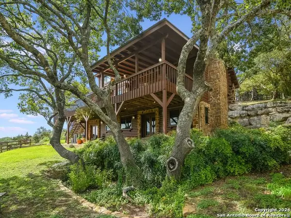 27728 Ramblewood Street, San Antonio, TX 78261