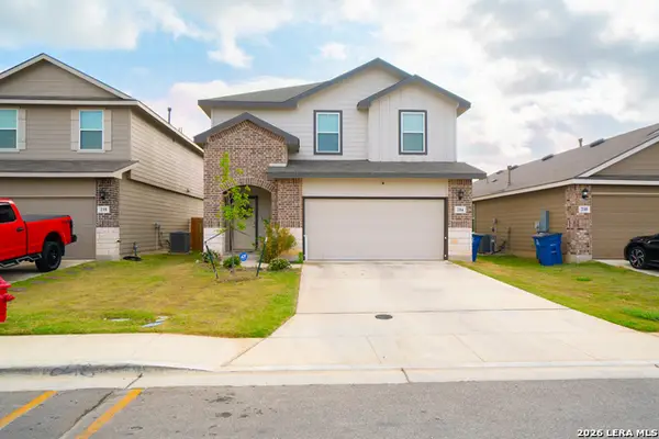 214 Legendary Trail Loop, Floresville, TX 78114