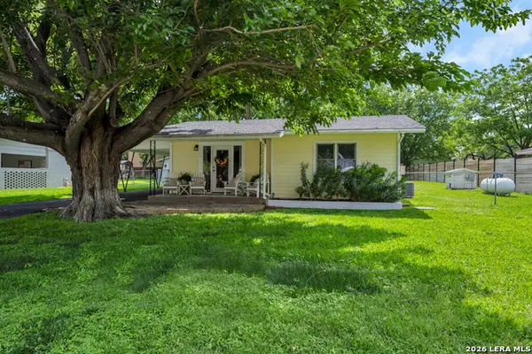 301 Riverside Drive, Kingsland, TX 78639