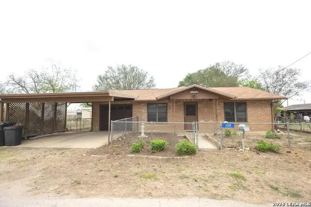 105 S Sayers, Devine, TX 78016 - #1