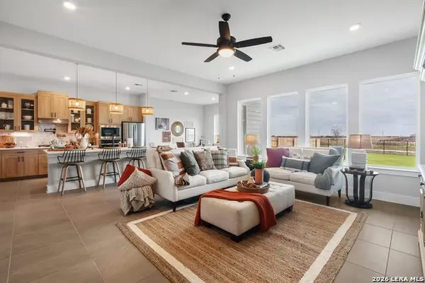 3723 Moru Oak Drive, Seguin, TX 78155