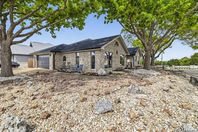 102 Mesa Del Sol, Kerrville, TX 78028 - #3