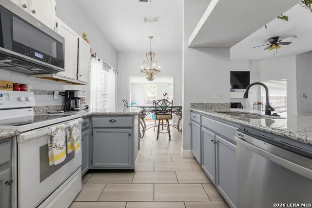 5335 Mountain Vista Dr, San Antonio, TX 78247 - #2