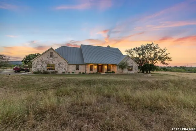 647 Funf Kinder Rd, Fredericksburg, TX 78624 - #3
