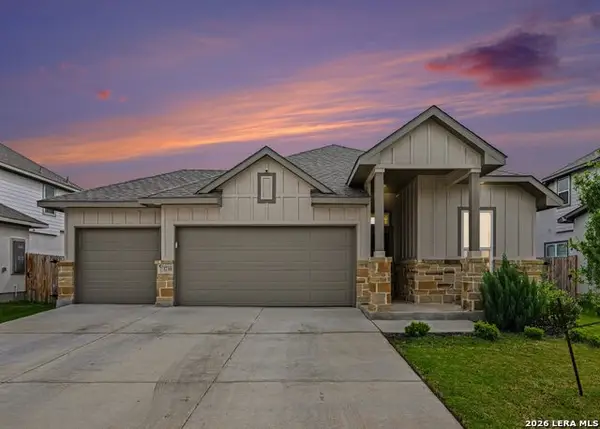 3739 Canby Oak Bluff, Seguin, TX 78155