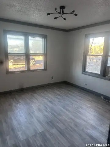 202 Hill St, Iraan, TX 79744 - #3