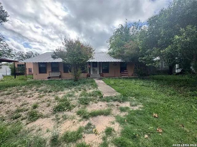 2109 Castro, Hondo, TX 78861 - #1