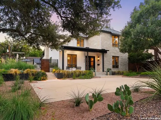 446 Canterbury Hill St, Terrell Hills, TX 78209 - #2