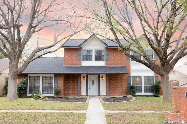 13718 Pebble Point Dr, San Antonio, TX 78231