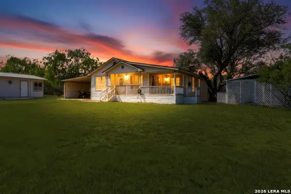 313 Pr 6430, Hondo, TX 78861