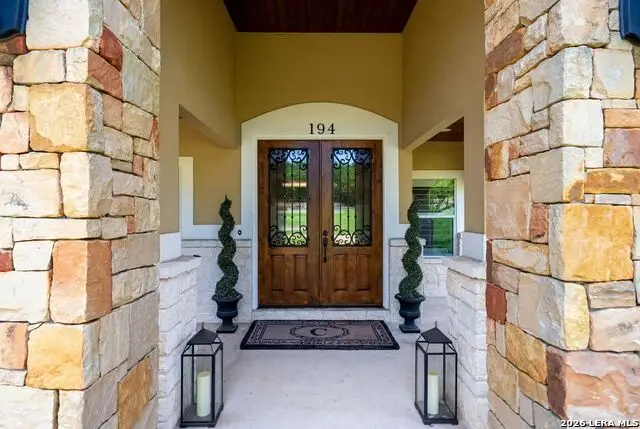 194 Mull Rd, Kerrville, TX 78028 - #3
