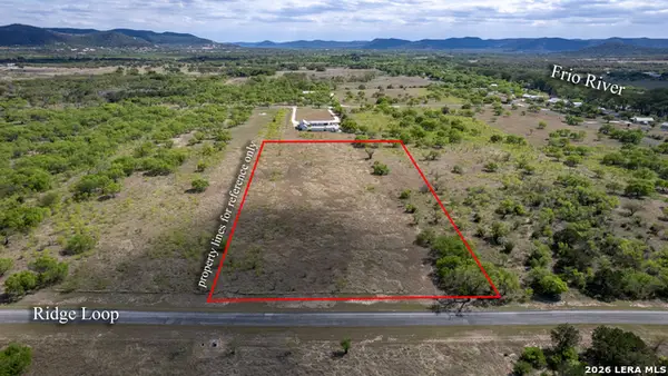 869 Ridge Loop, Rio Frio, TX 78879