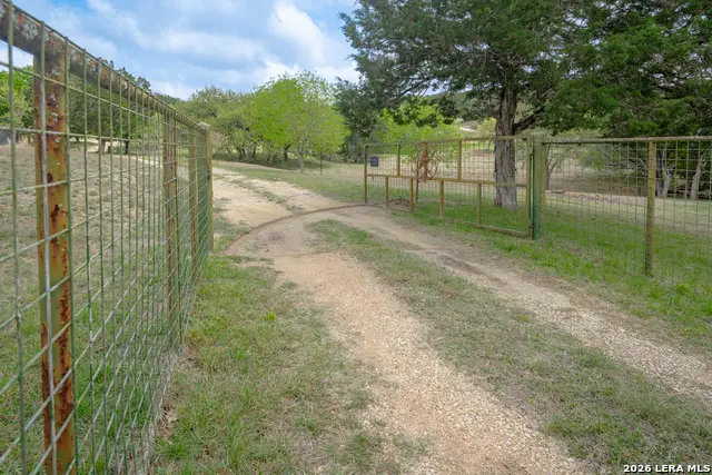 535 Camino Real Rd, Kerrville, TX 78028 - #2