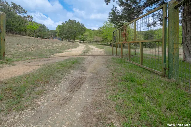 535 Camino Real Rd, Kerrville, TX 78028 - #3