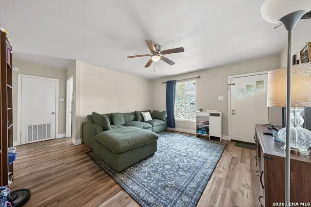 303 Winburn Ave, Schertz, TX 78154 - #3